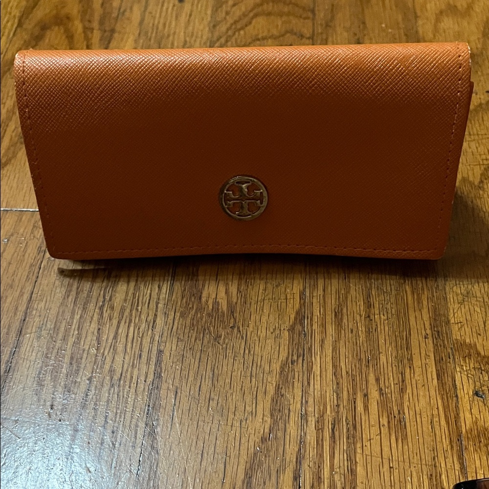 Tory Burch Tortoise Shell Folding Sunglasses with Orange Case - Picture 10 of 16